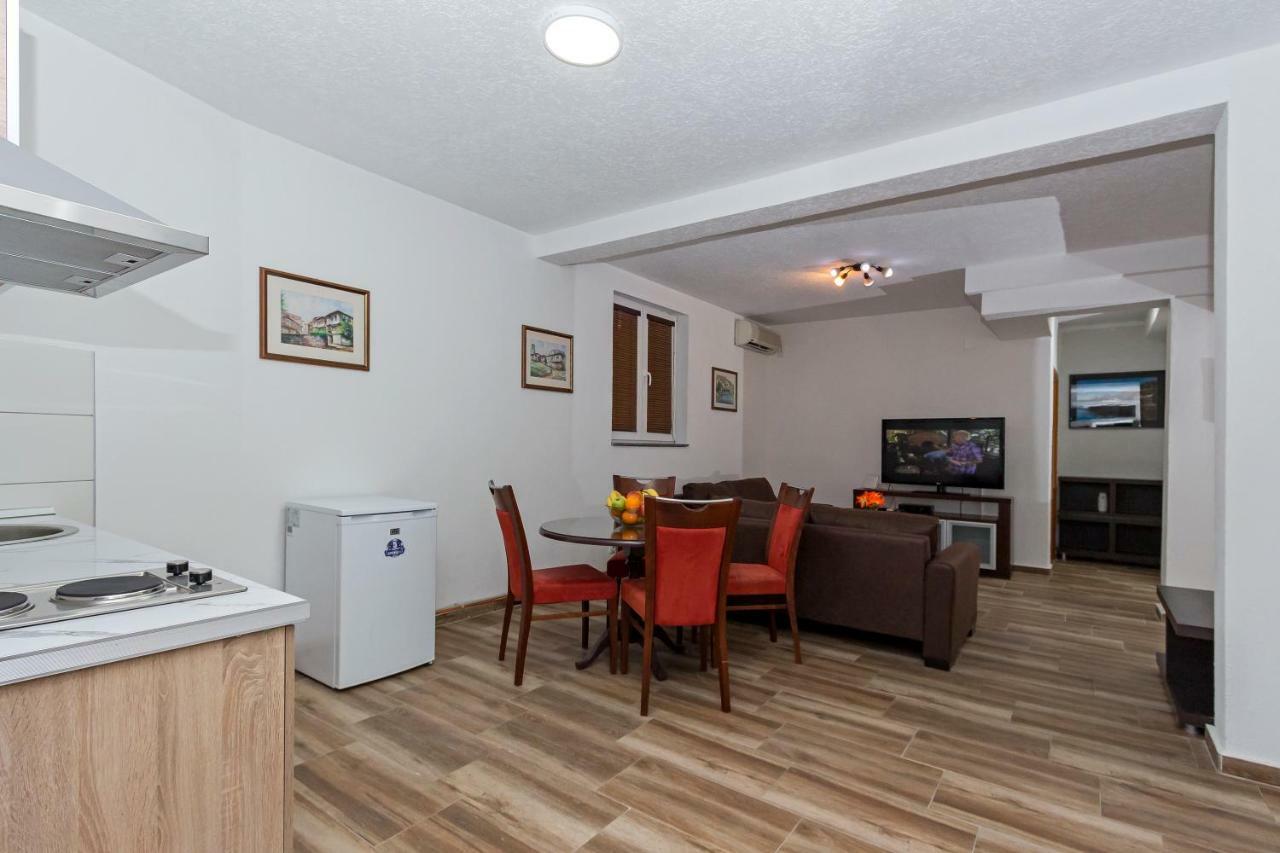 Upper Gate Apartments 奥赫里德 外观 照片